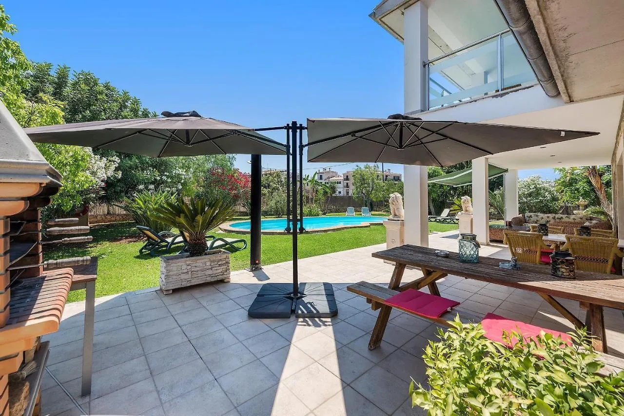 Can Costa - Quiet Villa With Private Pool Alcudia  Spain